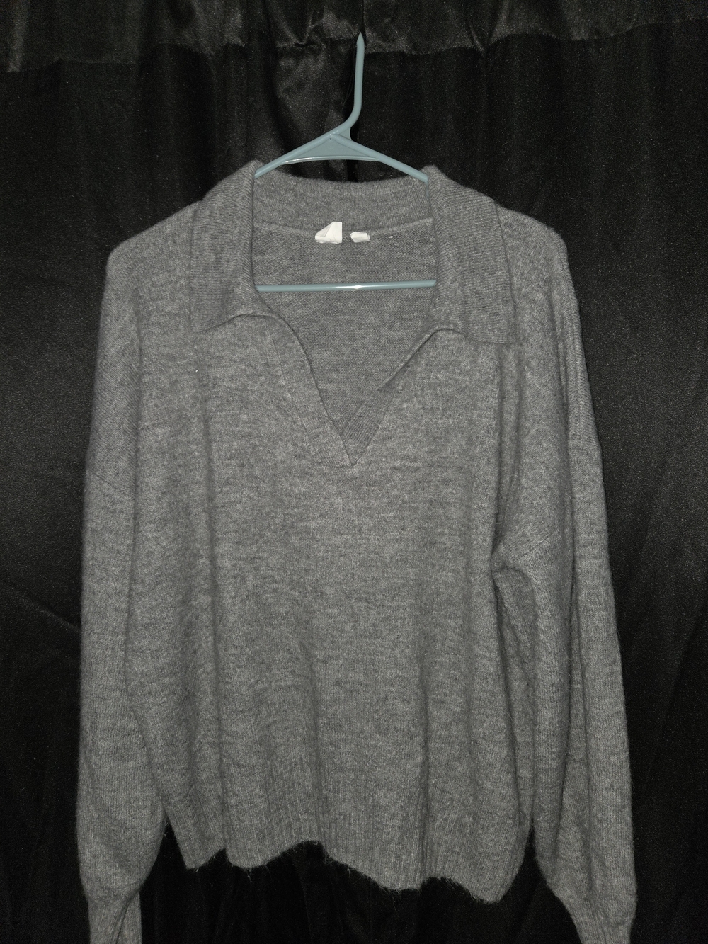 GAP Women's Gray Collared V-Neck Pullover Sweater